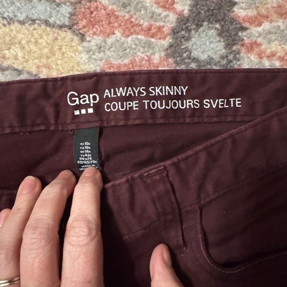 GAP plum skinny pants​​ - Picture 5 of 6